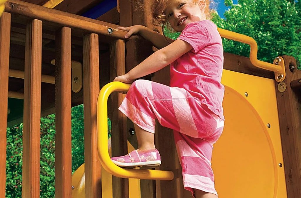 Rainbow Swing Set Penthouse Loop Step