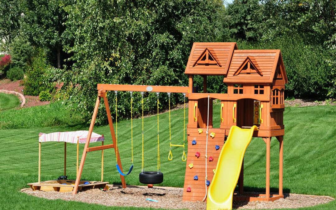 Choosing the Right Playset for Your Yard: A Comprehensive Guide